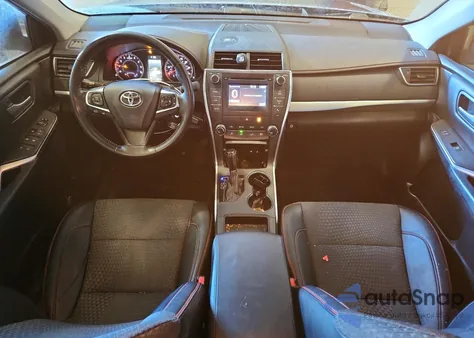 2015 Toyota Camry Le z USA, uszkodzony, nr VIN 4T1BF1FK0FU094352